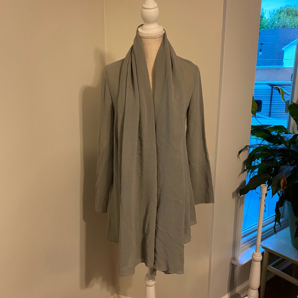 Euc Zara Basic Grey Drape Front Jacket